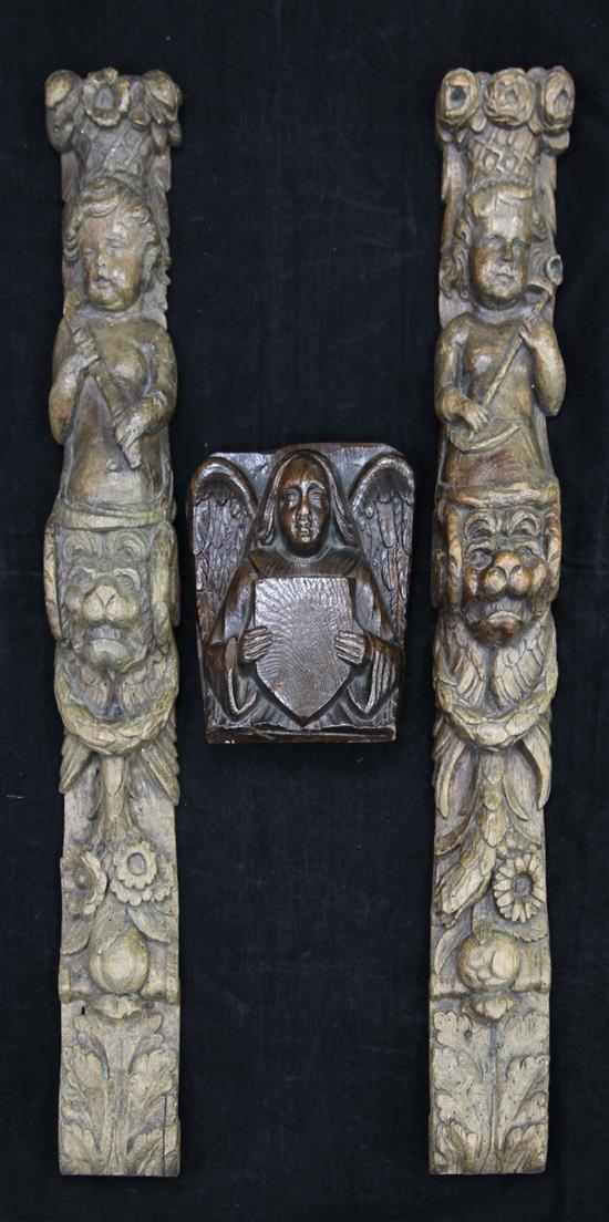Pair of 19th century oak carvings, 7.25in.